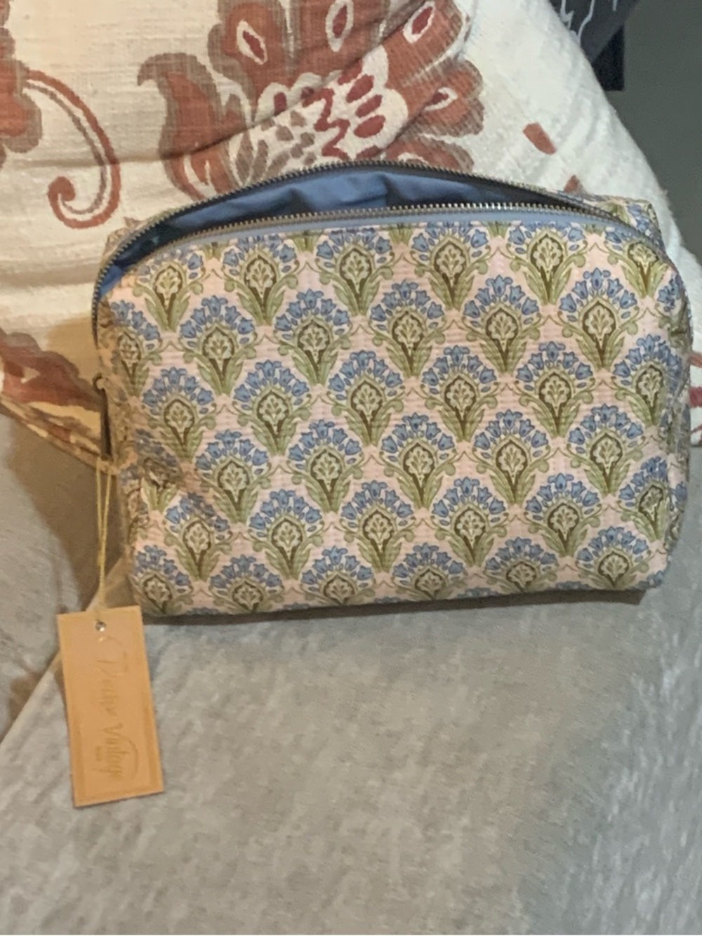 Cosmetic Bag - Picture 2 of 5